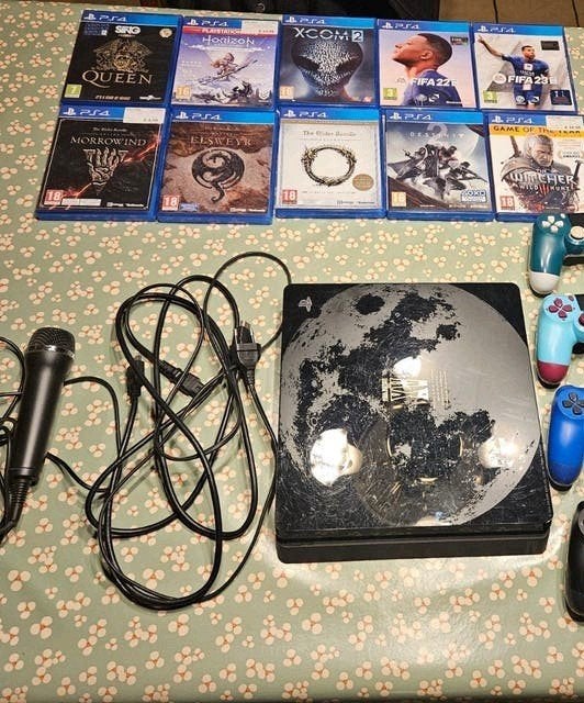 Ps4 final fantasy XV luna edition, 1controllers en 10 games, Ophalen, Gebruikt