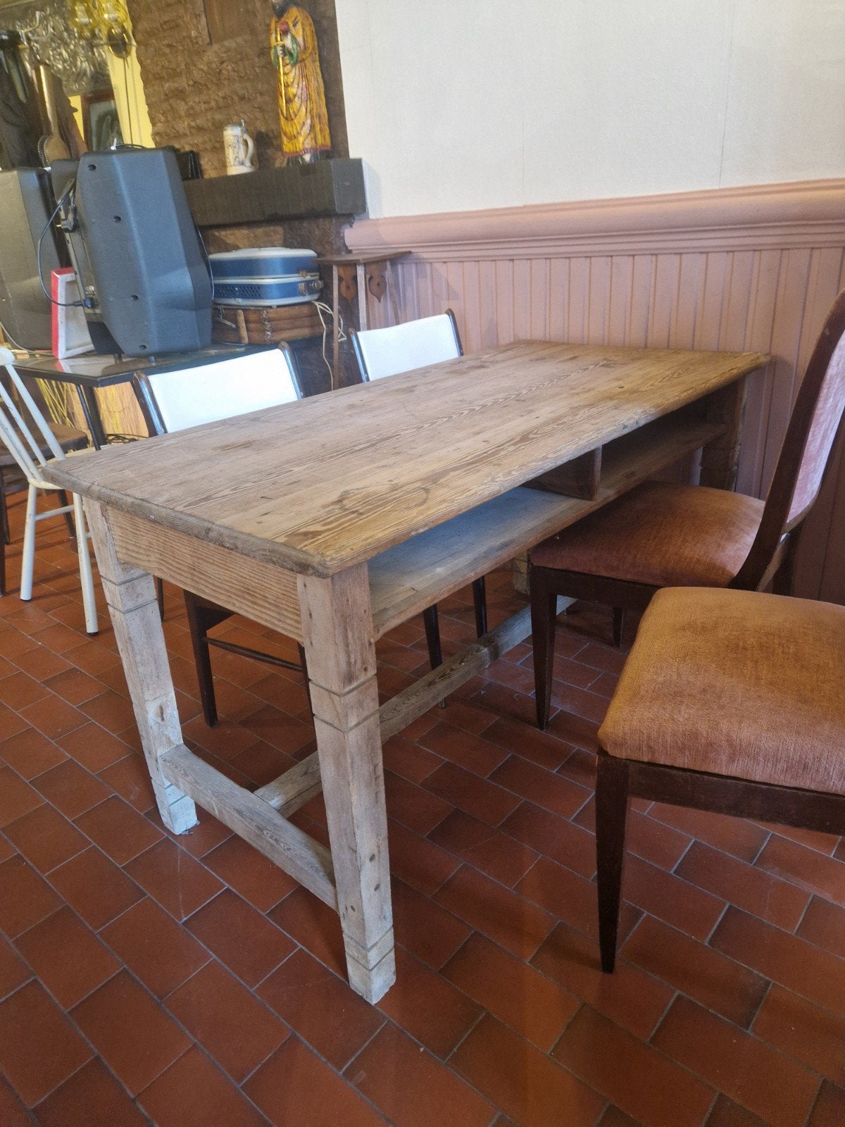 Ancienne table de campagne/table de ferme en bois avec étagè, Enlèvement, Utilisé, Rectangulaire