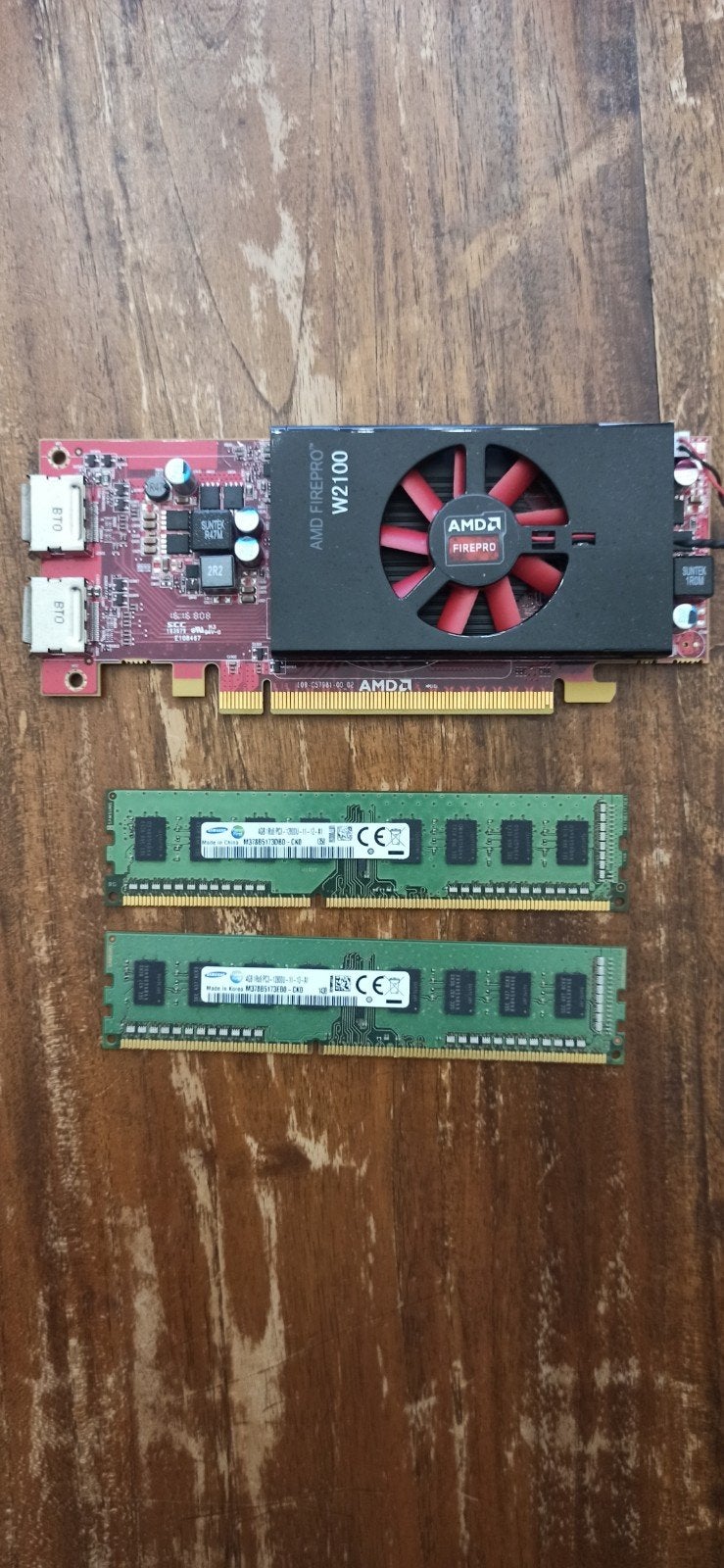Carte graphique AMD FirePro W2100 + 8 Go RAM Samsung DDR3, Computers en Software, Ophalen of Verzenden, Gebruikt, DDR3