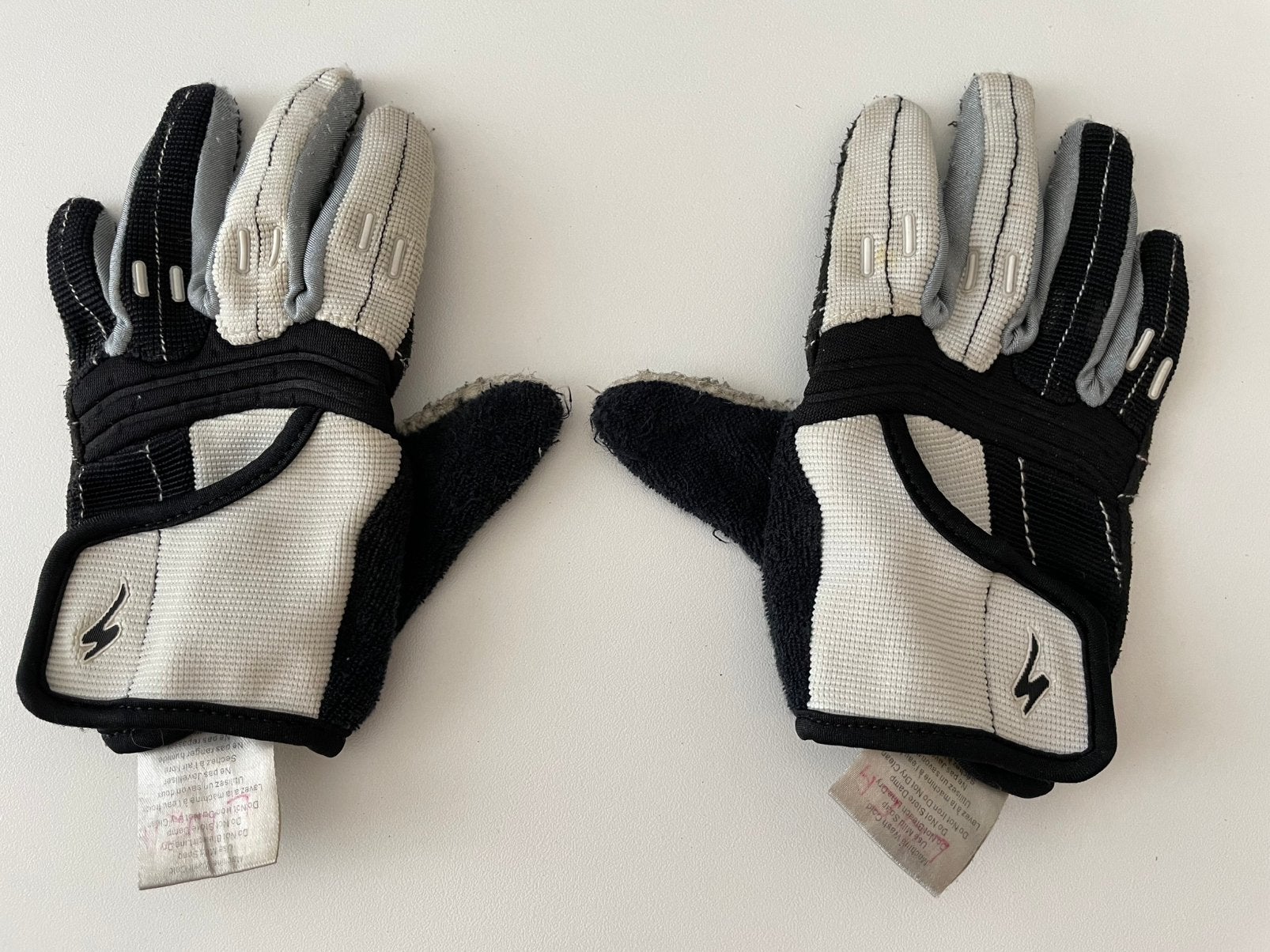 Gants enfant specialized enduro kid’s taille S, Vélos & Vélomoteurs, S, Gants, Enlèvement ou Envoi, Utilisé
