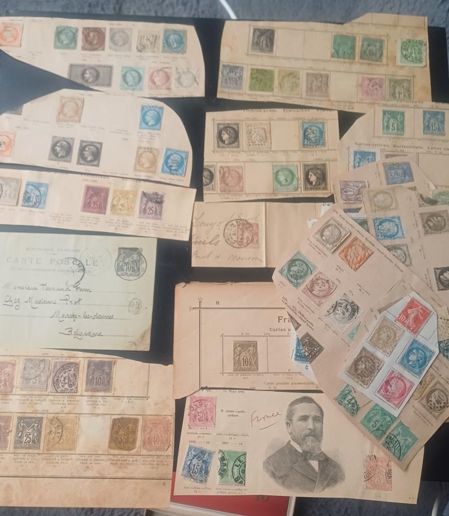 Veel oude Franse postzegels