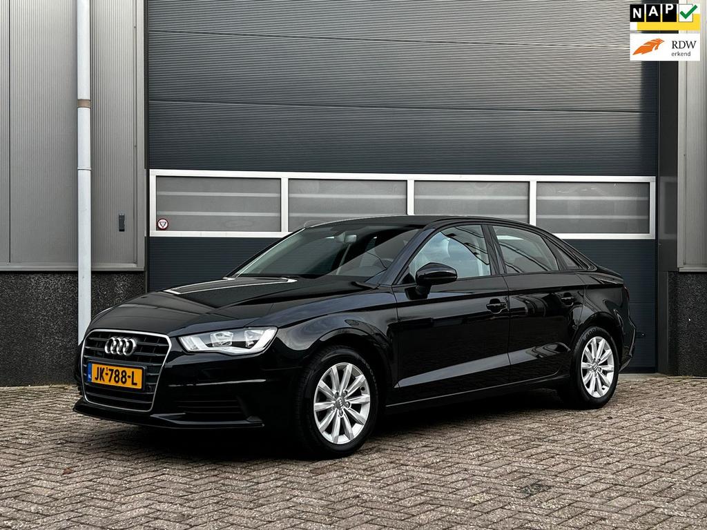 Audi A3 Limousine 1.4 TFSI CoD Ambition bj.2016 Navi|Pdc|Cc|, Auto's, Audi, A3, ABS, Airbags, Airconditioning, Boordcomputer, Centrale vergrendeling