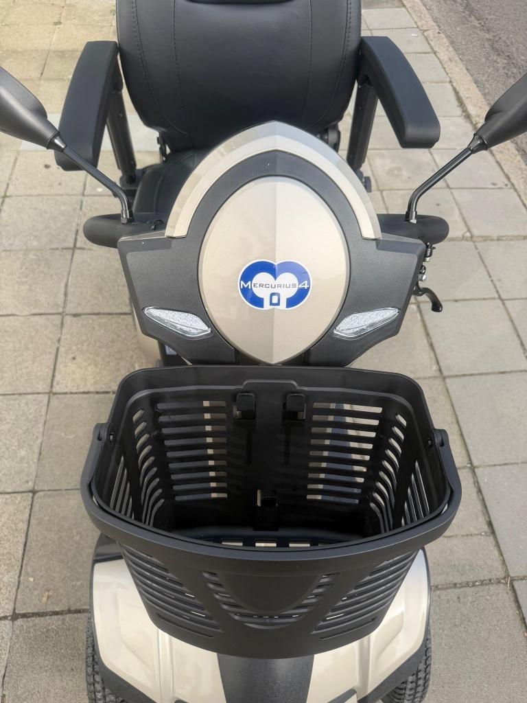 Voiturette pour personne a mobilité reduite, Divers, Voitures sans permis & Scooters pour invalides, Enlèvement, Neuf, 36 à 45 km