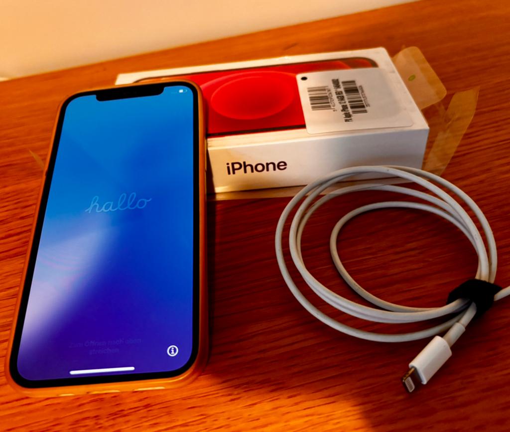 iPhone 12 rouge - 64 gb (dos abîmé), Télécoms, Téléphonie mobile | Apple iPhone, 64 GB, iPhone 12, Rouge, Enlèvement