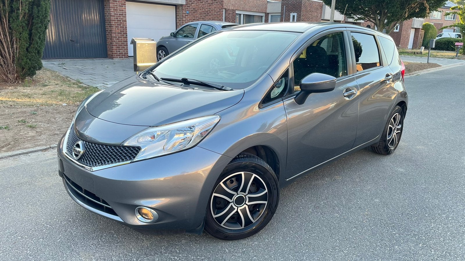 NISSAN NOTE BENZINE‼️46000km‼️perfect, Auto's, Euro 5, Bedrijf, 5 deurs, Zilver of Grijs