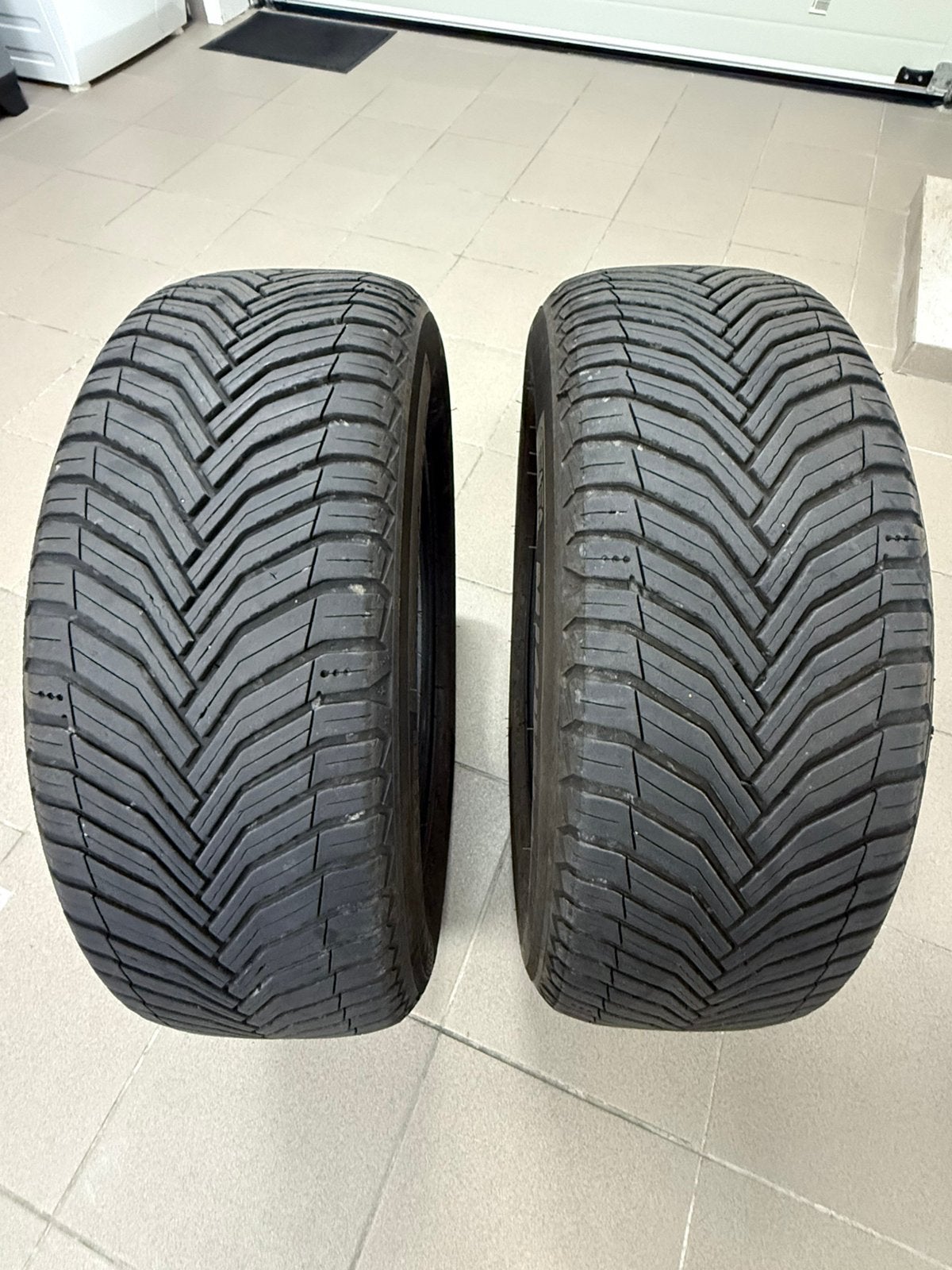 Pneu Michelin Crossclimate2 -  215 55 R17 98W, Enlèvement, Comme neuf