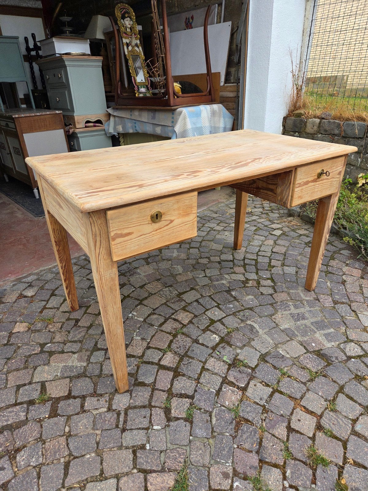 Prachtig antiek bureau of make-uptafel in massief grenen, Ophalen