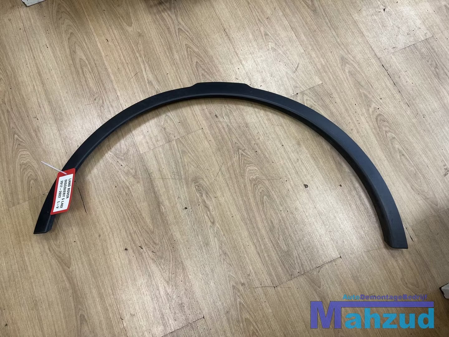 LAND ROVER DISCOVERY 5 V L462 links voor wiel rand strip 201, Voor, Dpoffice@jaguarlandrover.com, Abbey Road, Whitley 1
CV3 4LF  Coventry
