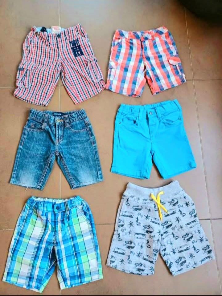 Pakket shorts jongens maat 98, Kinderen en Baby's, Kinderkleding | Maat 98, Ophalen, Zo goed als nieuw, Jongen