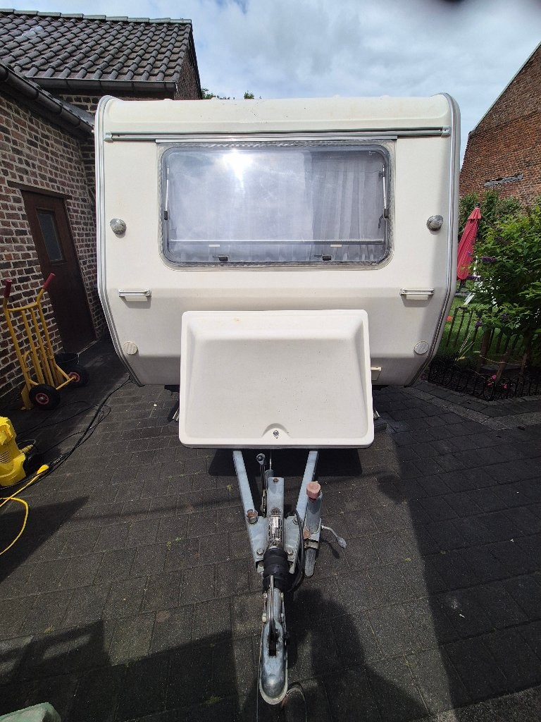 Predom N126 caravan (geen keuring nodig), Caravanes & Camping, 2 lits séparés, 4 à 5 mètres, Particulier, Siège standard