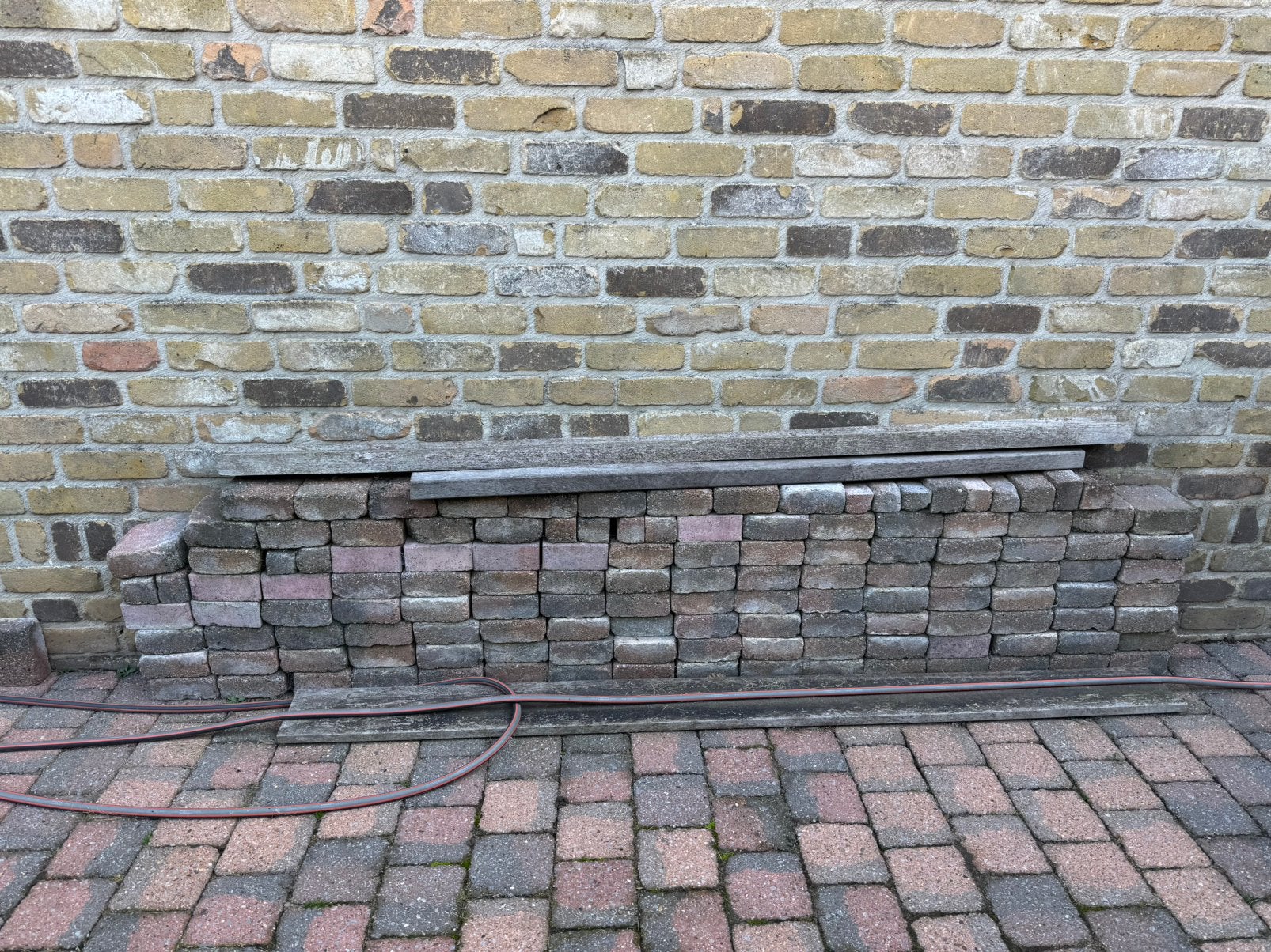100+ betonklinkers, Ophalen, Gebruikt, Beton, Minder dan 5 m²
