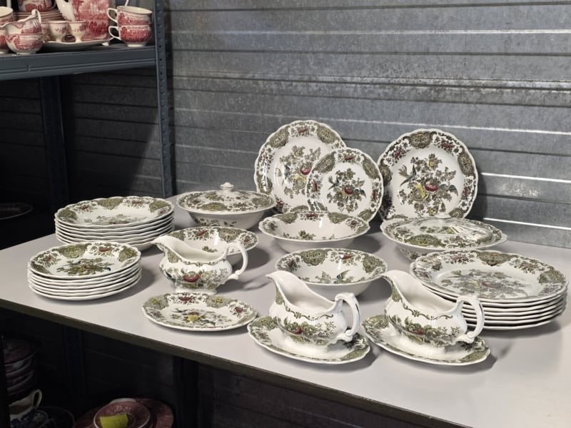 vaisselle motif Windsor  par Ridgway of Staffordshire, Antiquités & Art, Enlèvement