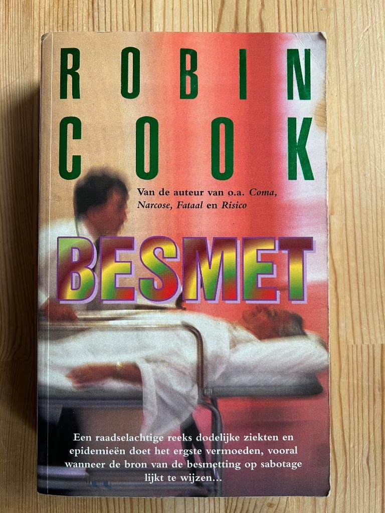boek ROBIN COOK BESMET, Ophalen, Gelezen