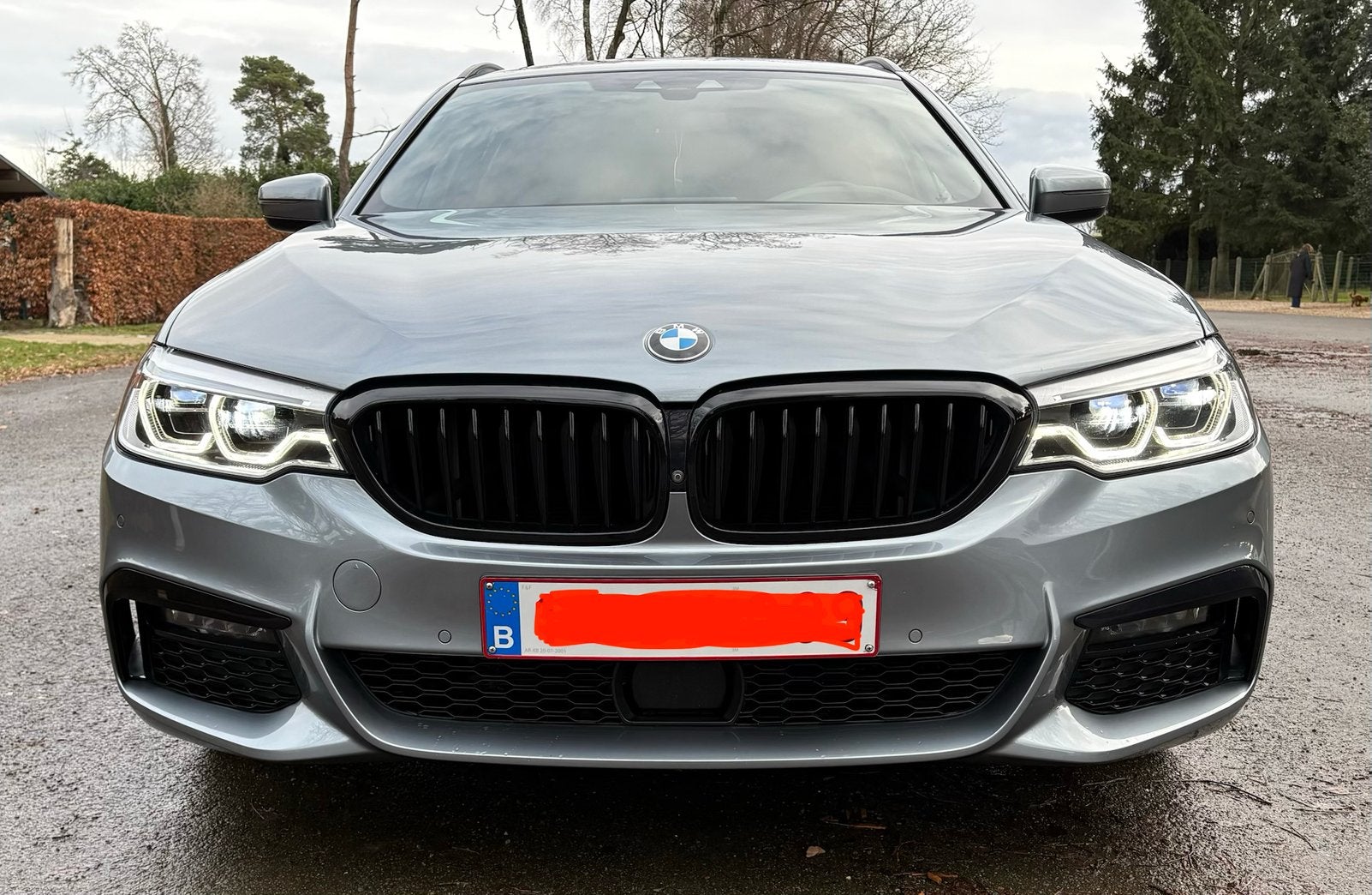 BMW 530i M Touring, Autos, BMW, 140 g/km, Euro 6, Noir, 5 portes