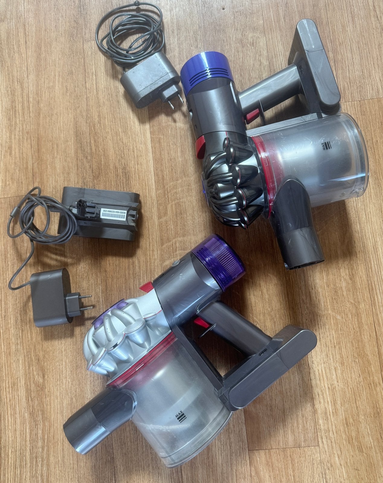 Lot Dyson aspirateur pour pieces ou a réparé, Electroménager, Enlèvement ou Envoi, Comme neuf, Dyson