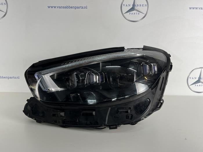Phare gauche d'un Mercedes E-Klasse, -, 3 mois de garantie, Utilisé, -