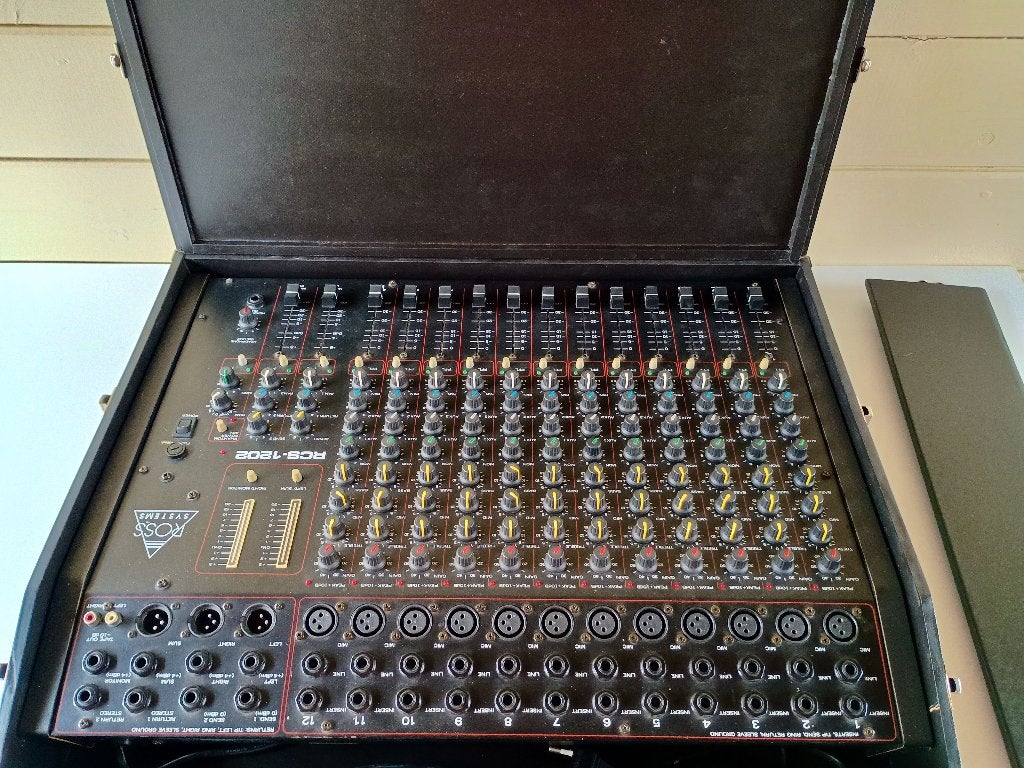 Ross Systems RCS-1202 Audio Mixer, Muziek en Instrumenten, Ophalen, Zo goed als nieuw