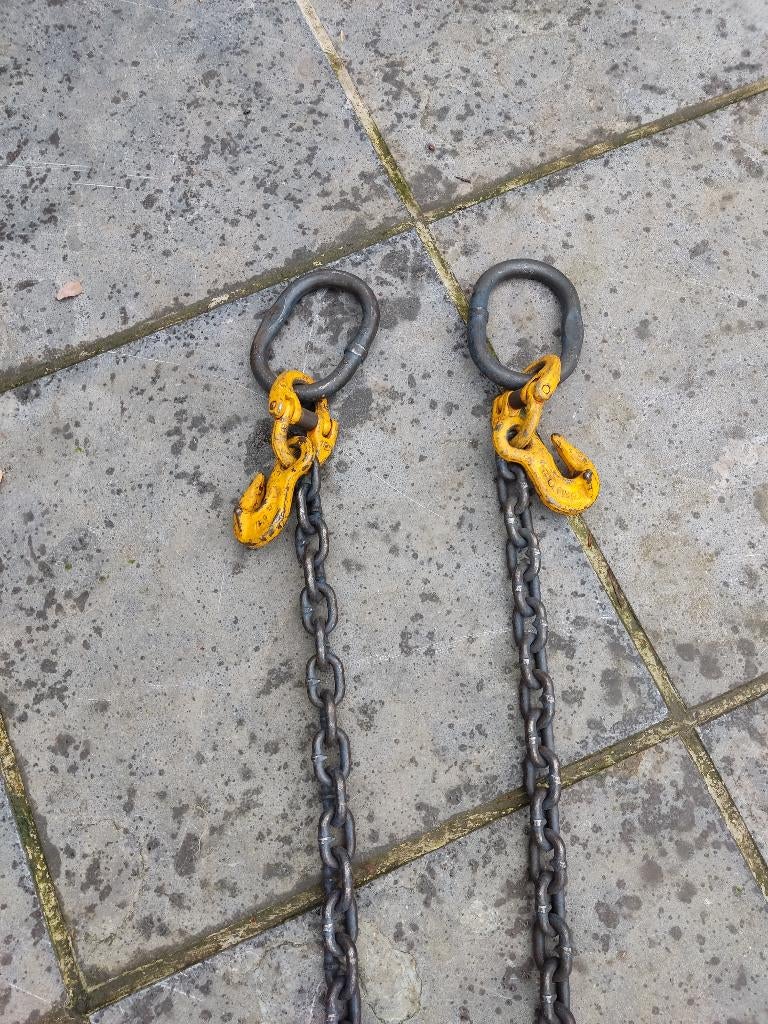 ketting 2stuks, Ophalen, Zo goed als nieuw