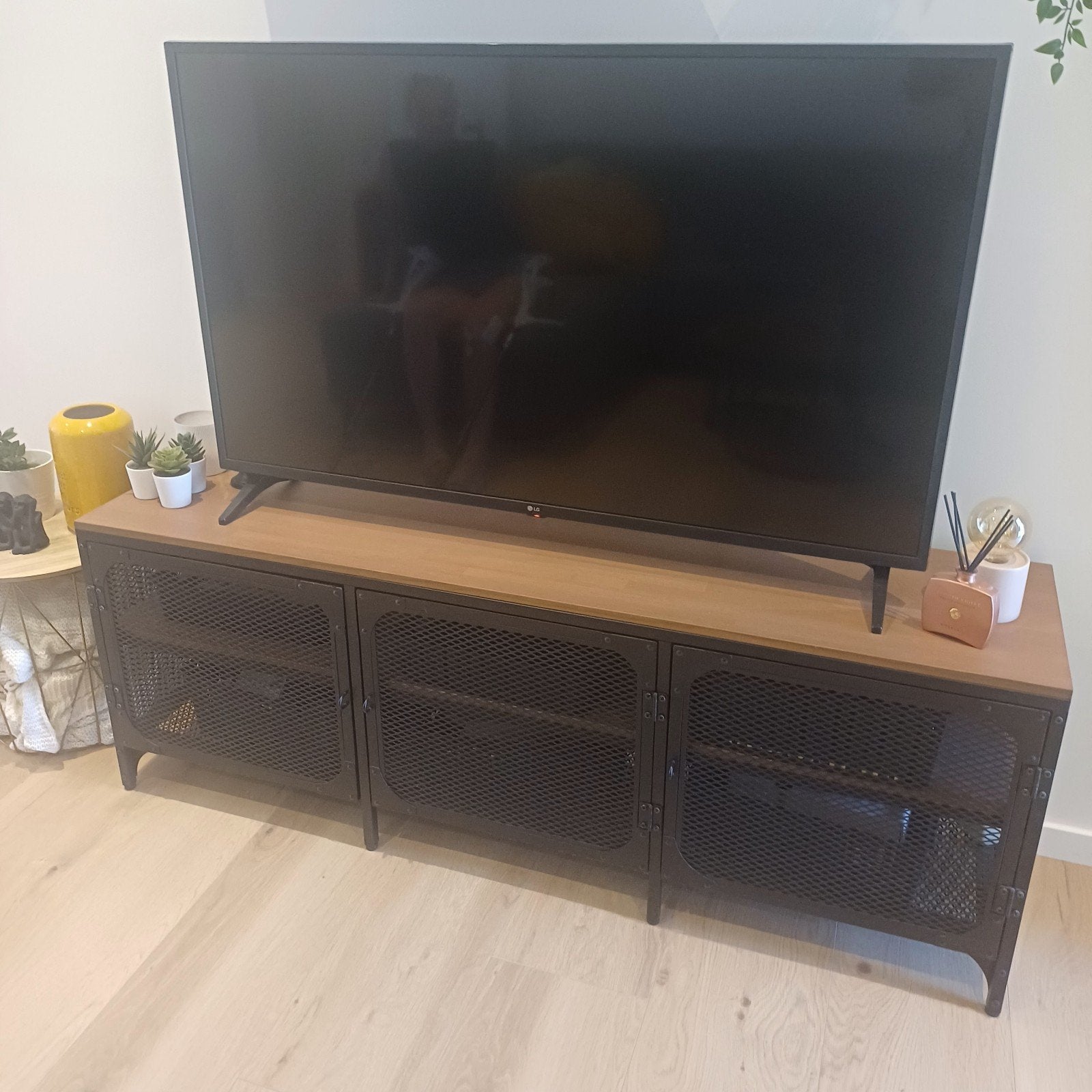 Tv kast zwart metalen, Ophalen