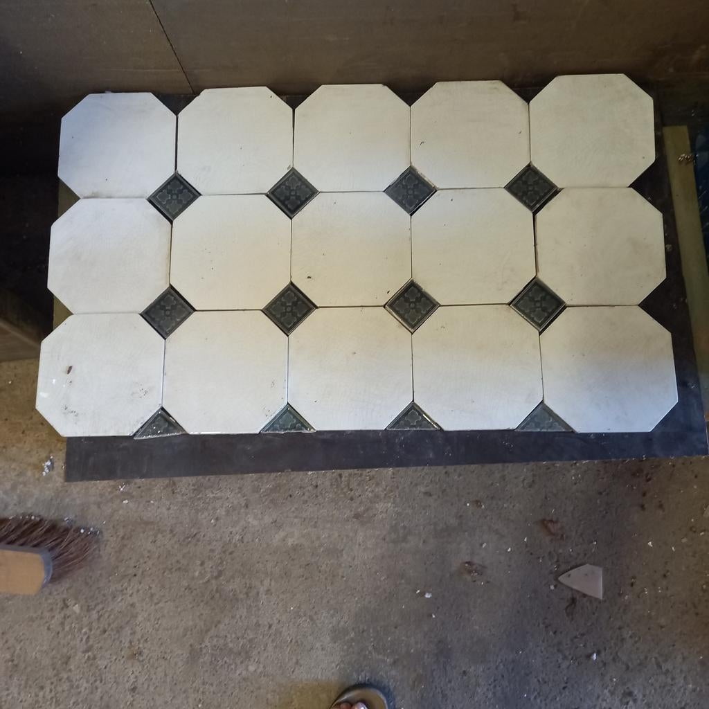 Antieke wandtegels uit een herenhuis in Mechelen, Doe-het-zelf en Bouw, Ophalen, Wandtegels