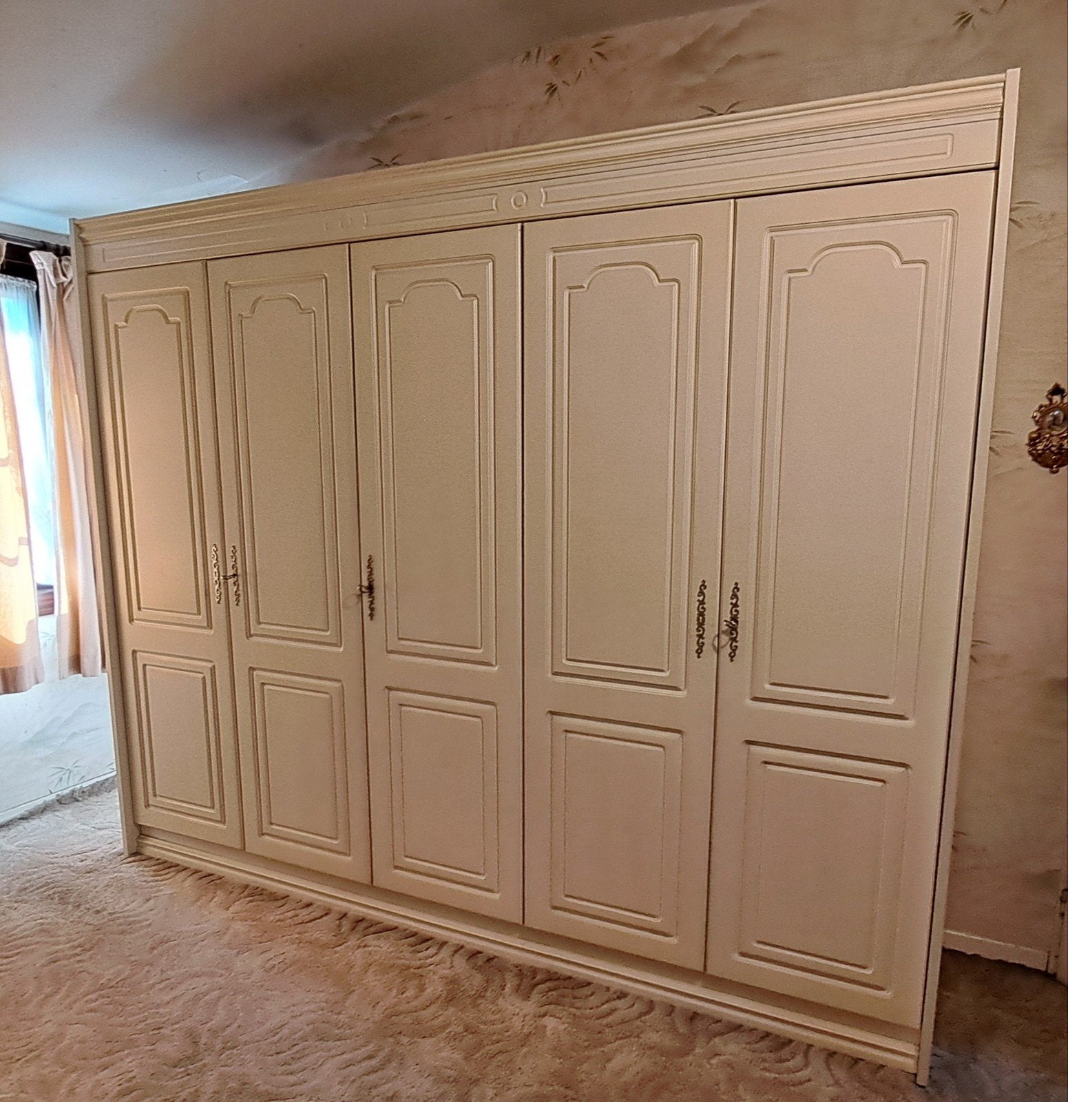 A vendre grande garde robe et commode avec miroir, Enlèvement