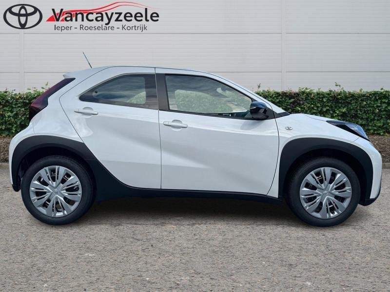 Toyota Aygo play+cam+DAB+applecarplay&androidauto, Autos, Toyota, USB, Achat, Euro 6, Boîte manuelle