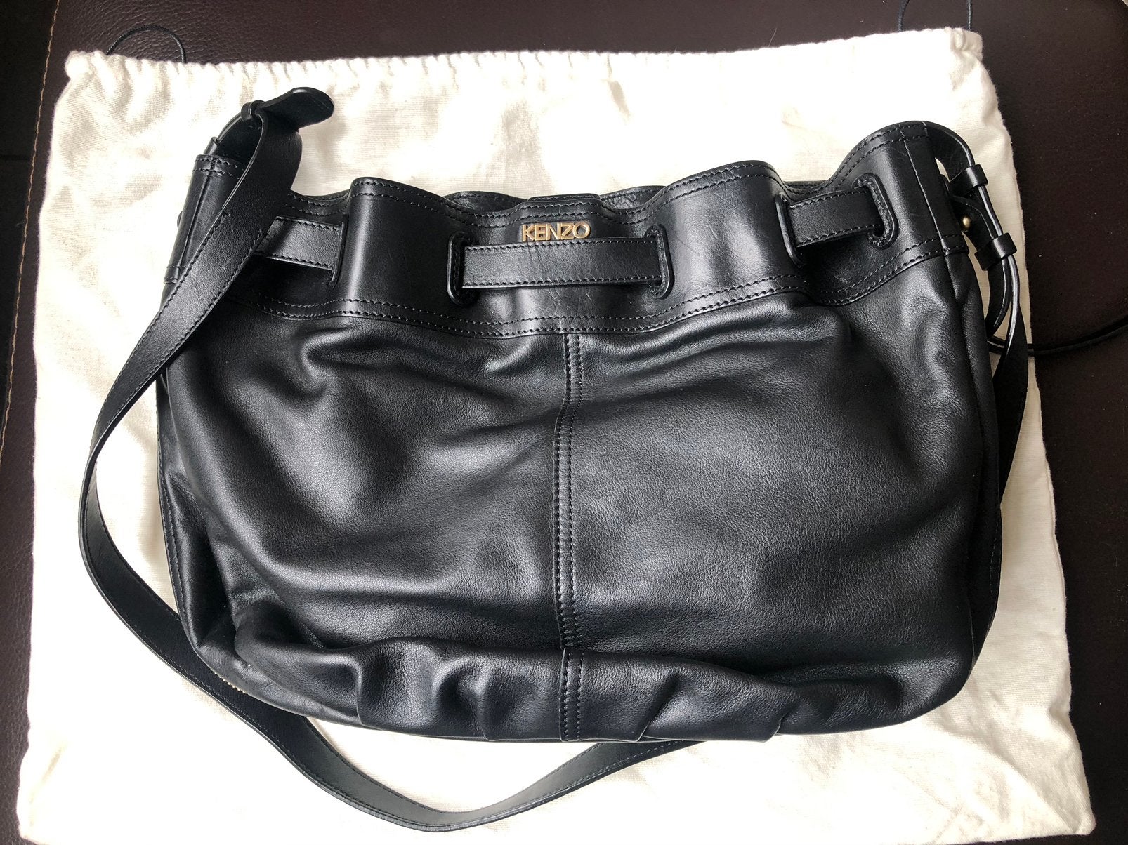 Sac Kenzo cuir noir strictement neuf, Enlèvement ou Envoi, Neuf, Noir