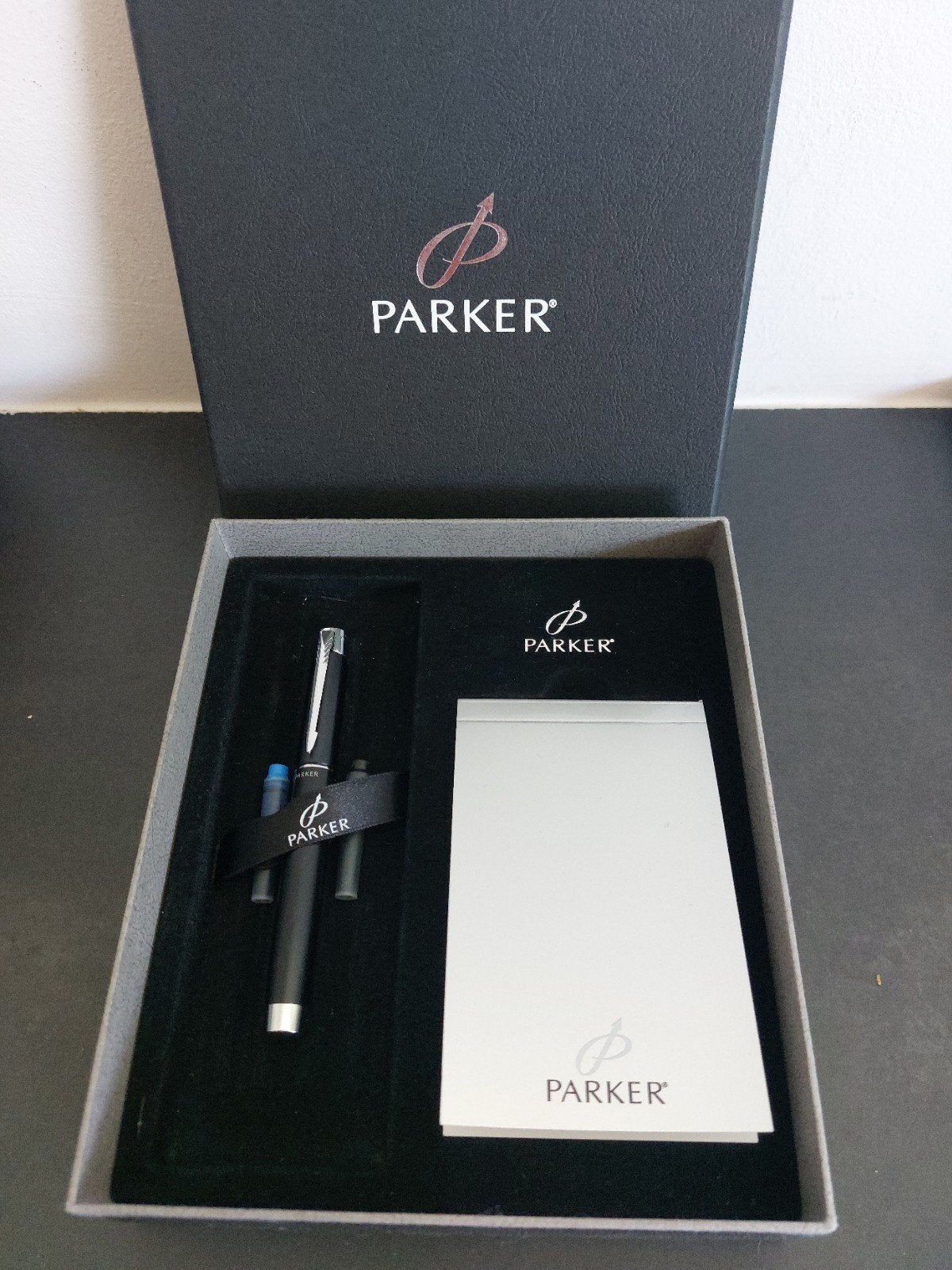 Parker-doos, Parker