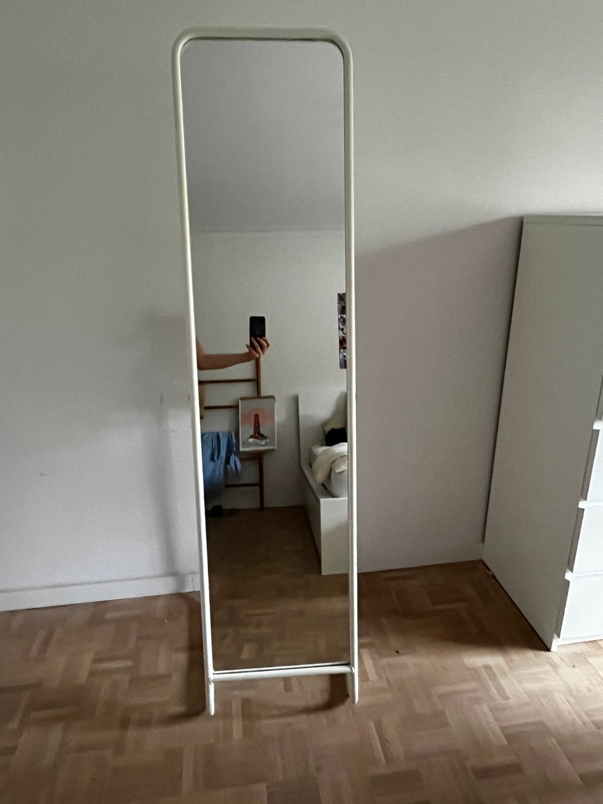 Staande spiegel wit Knapper Ikea, Huis en Inrichting, Ophalen, Zo goed als nieuw