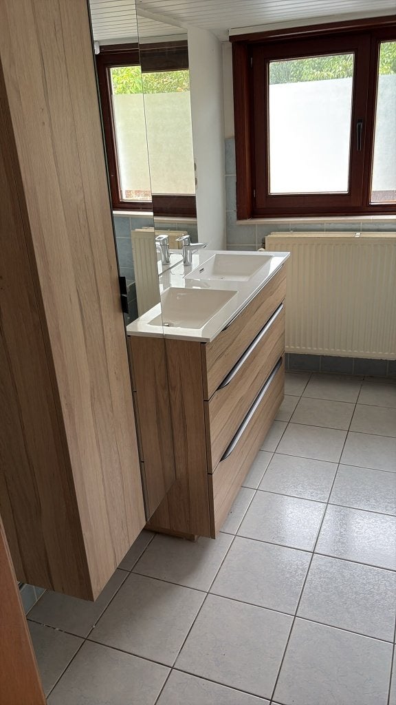 mooi badkamermeubel met dubbele lavabo, Ophalen, Zo goed als nieuw, 100 tot 150 cm, Wastafelkast