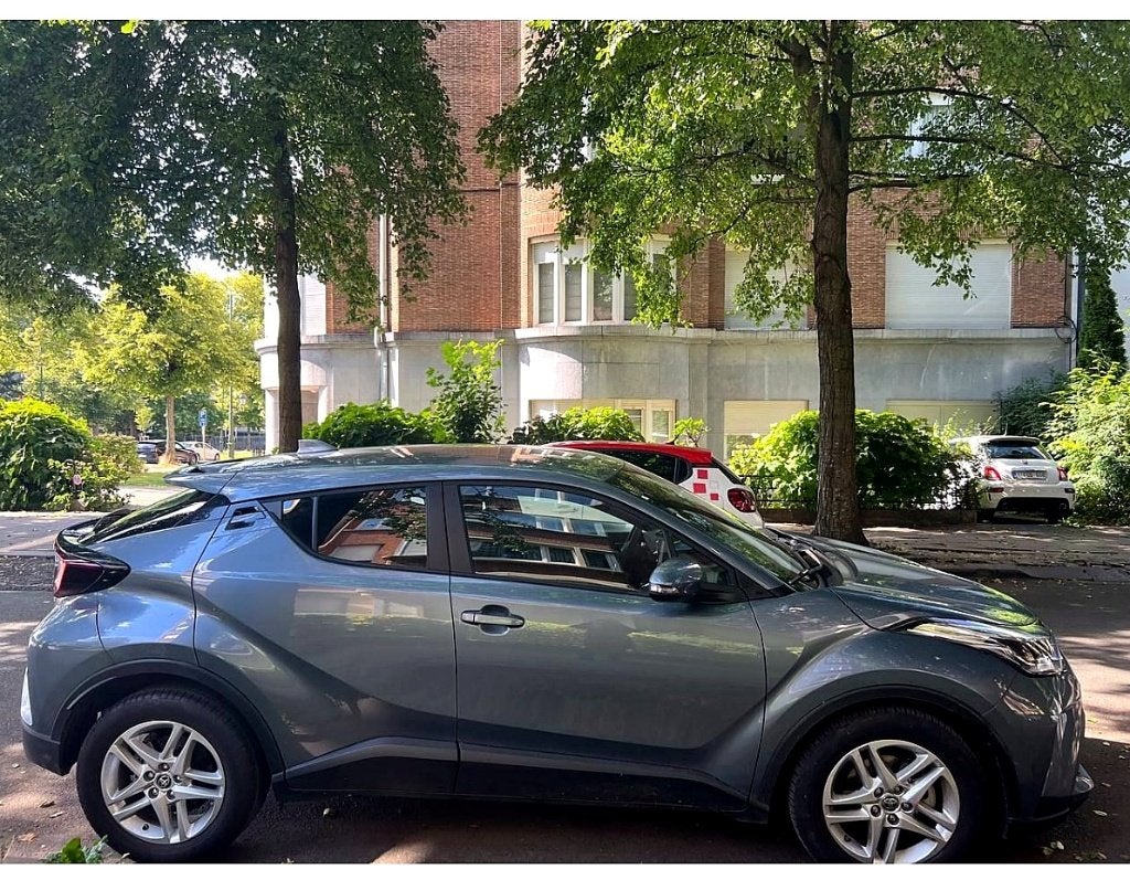 Toyota C-HR - 2 616 km, Autos, Argent ou Gris, Achat, Euro 6, Hybride Électrique/Diesel