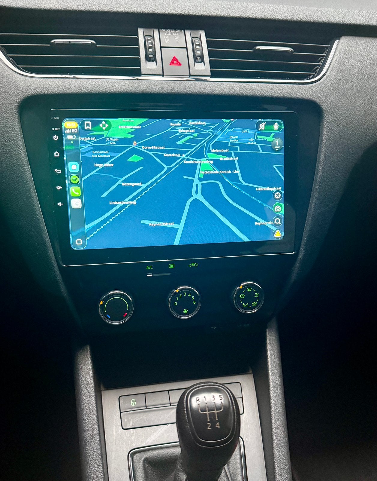 Skoda Octavia 1.2 TSI –CarPlay -Airco -GEKEURD VOOR VERKOOP!, Autos, Achat, Carnet d'entretien, Noir, 5 portes