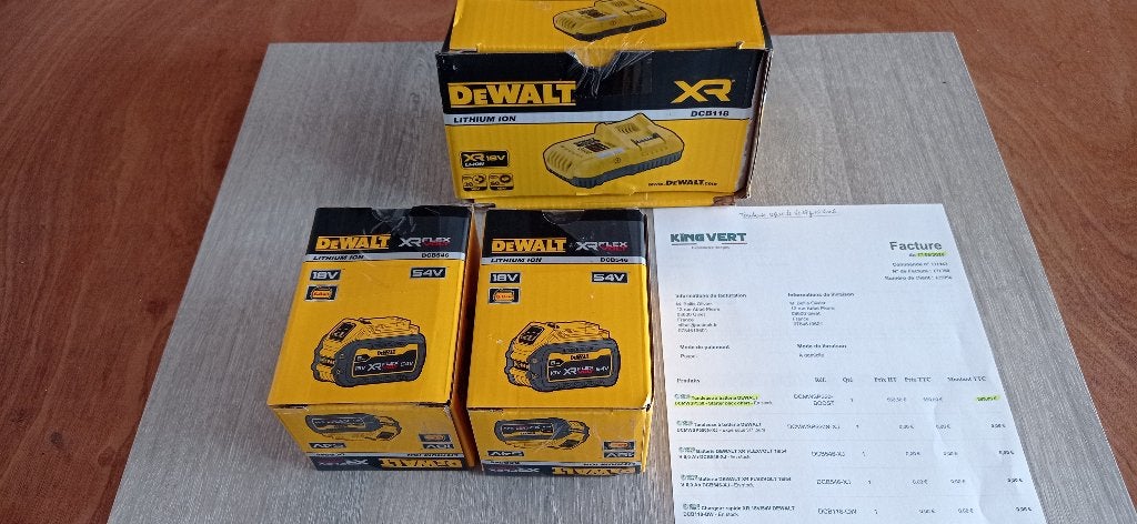 Pack neuf DEWALT 2 batteries Flexvolt 6Ah 18v-54v + Chargeur, Bricolage & Construction, Outillage | Outillage à main, Enlèvement ou Envoi