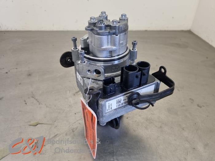Pompe direction assistée d'un Toyota Pro-Ace, Autos : Pièces & Accessoires, Commande, Toyota, Utilisé, 3 mois de garantie, Enlèvement ou Envoi