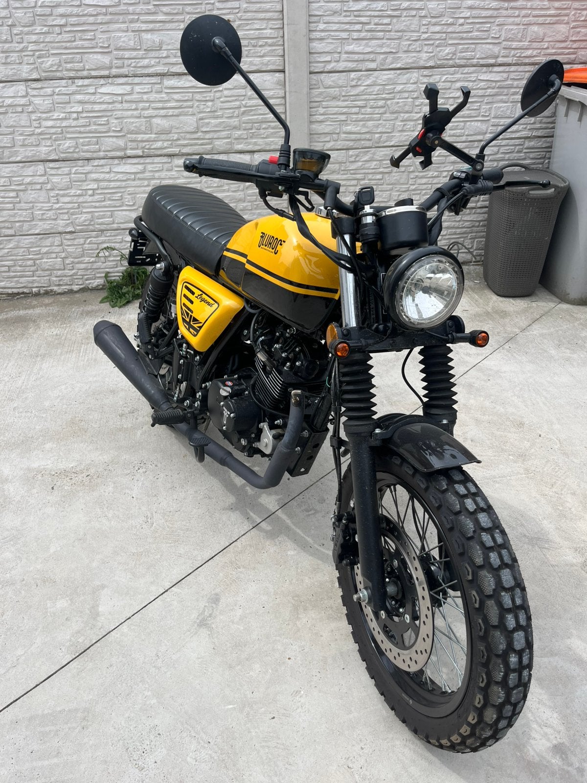 Bullit bluroc legend 125, Enlèvement, Comme neuf
