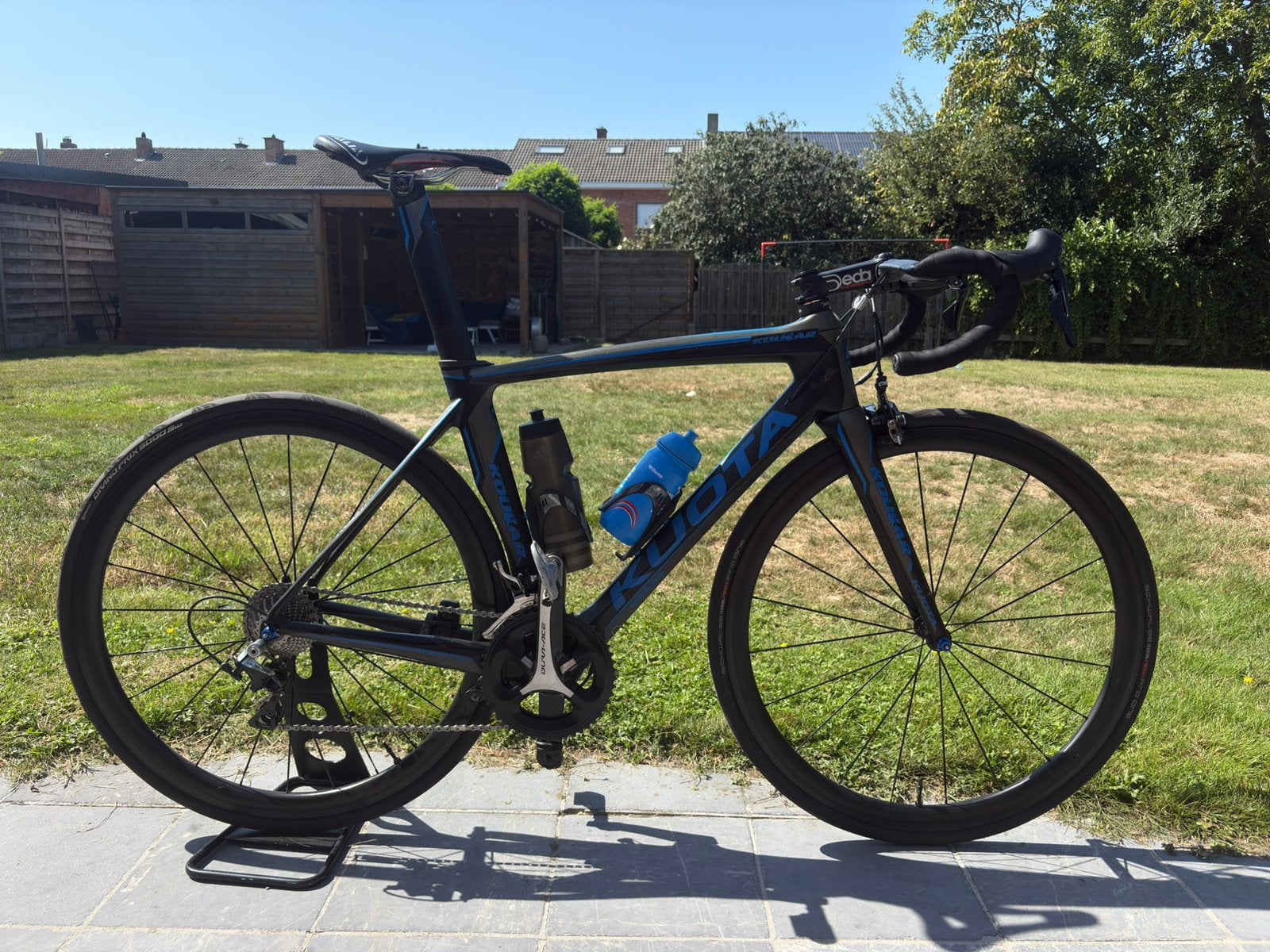 Kuota Kougar, Dura-Ace, carbon wielen, wahoo element bolt 1, 28 inch, Carbon, 10 tot 15 versnellingen, Velgrem