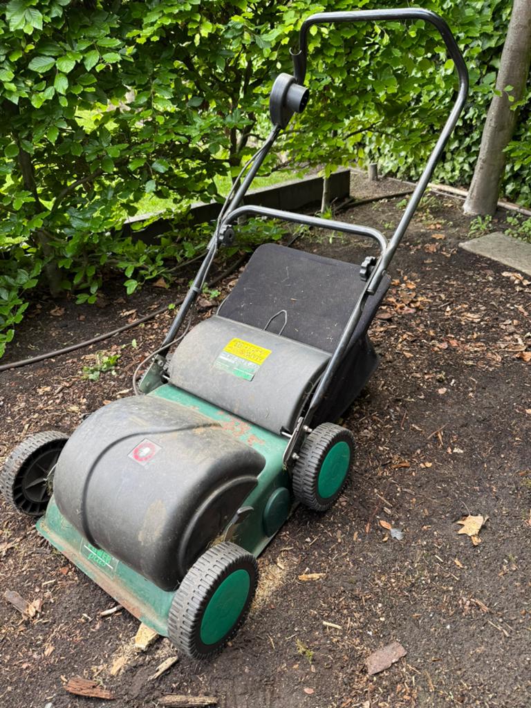 Verticuteer machine., Jardin & Terrasse, Enlèvement, Utilisé, Électrique