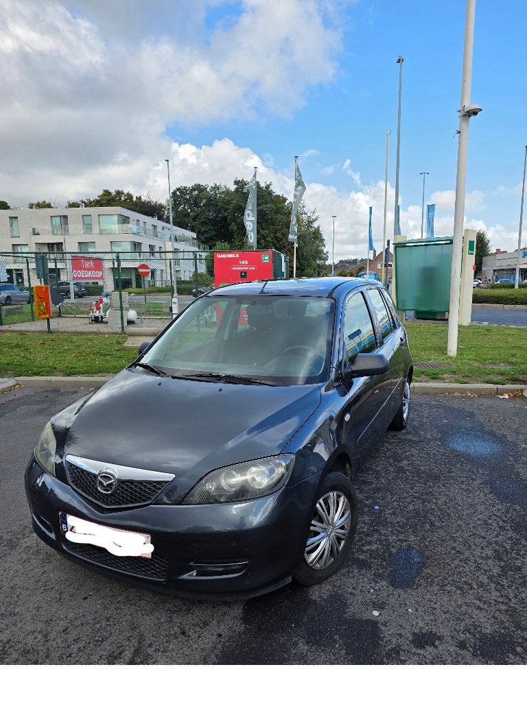 Mazda 2 , gekeurd/ 81 000km, Auto's, Elektrische ramen, 4 cilinders, Handgeschakeld, Particulier