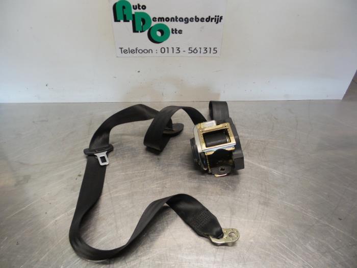 Ceinture de sécurité avant droite d'un Volkswagen Passat (, Volkswagen, -, 3 mois de garantie, Utilisé