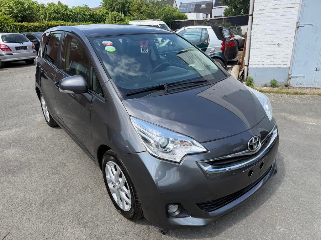 Toyota Verso-S 1.4 D-4D Navi/Camera/Pano/, Auto's, 1398 cc, 4 cilinders, USB, Leder