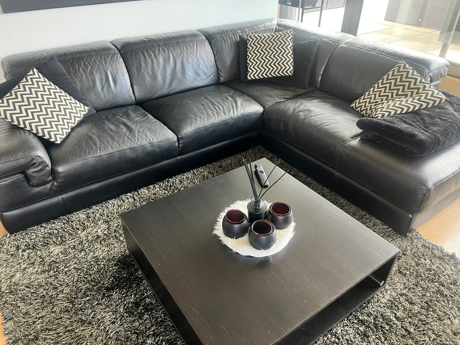 Zwart lederen salon (italsofa) + gratis salontafel + eenzit, Huis en Inrichting, Ophalen of Verzenden, Gebruikt, Leer, Modern
