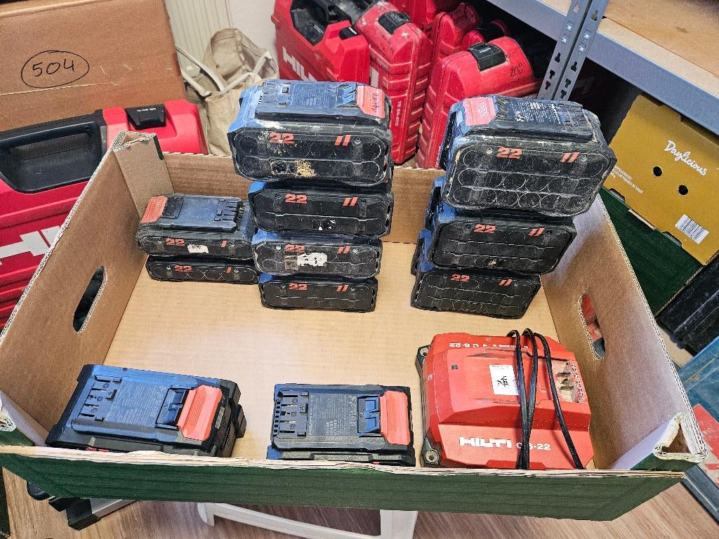 Batteries et chargeur Hilti 22 V + SF 6-22 (NURON), Enlèvement, Comme neuf