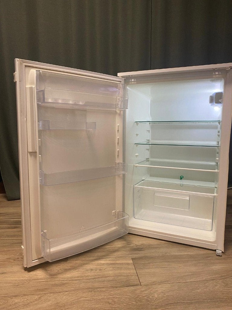 Inbouwkoelkast 142 liter., Elektronische apparatuur, Zonder vriesvak, 100 tot 150 liter, Zo goed als nieuw, Energieklasse A of zuiniger