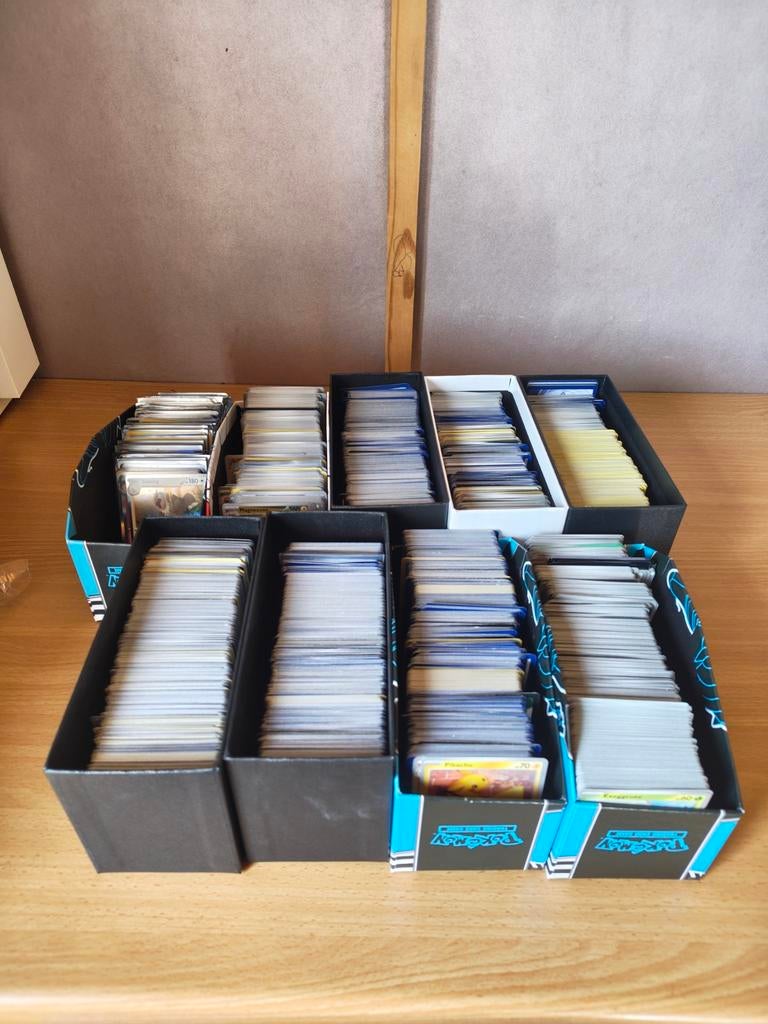 Pokemon bulk +/- 5478 kaarten, Ophalen of Verzenden, Nieuw, Meerdere kaarten, Foil