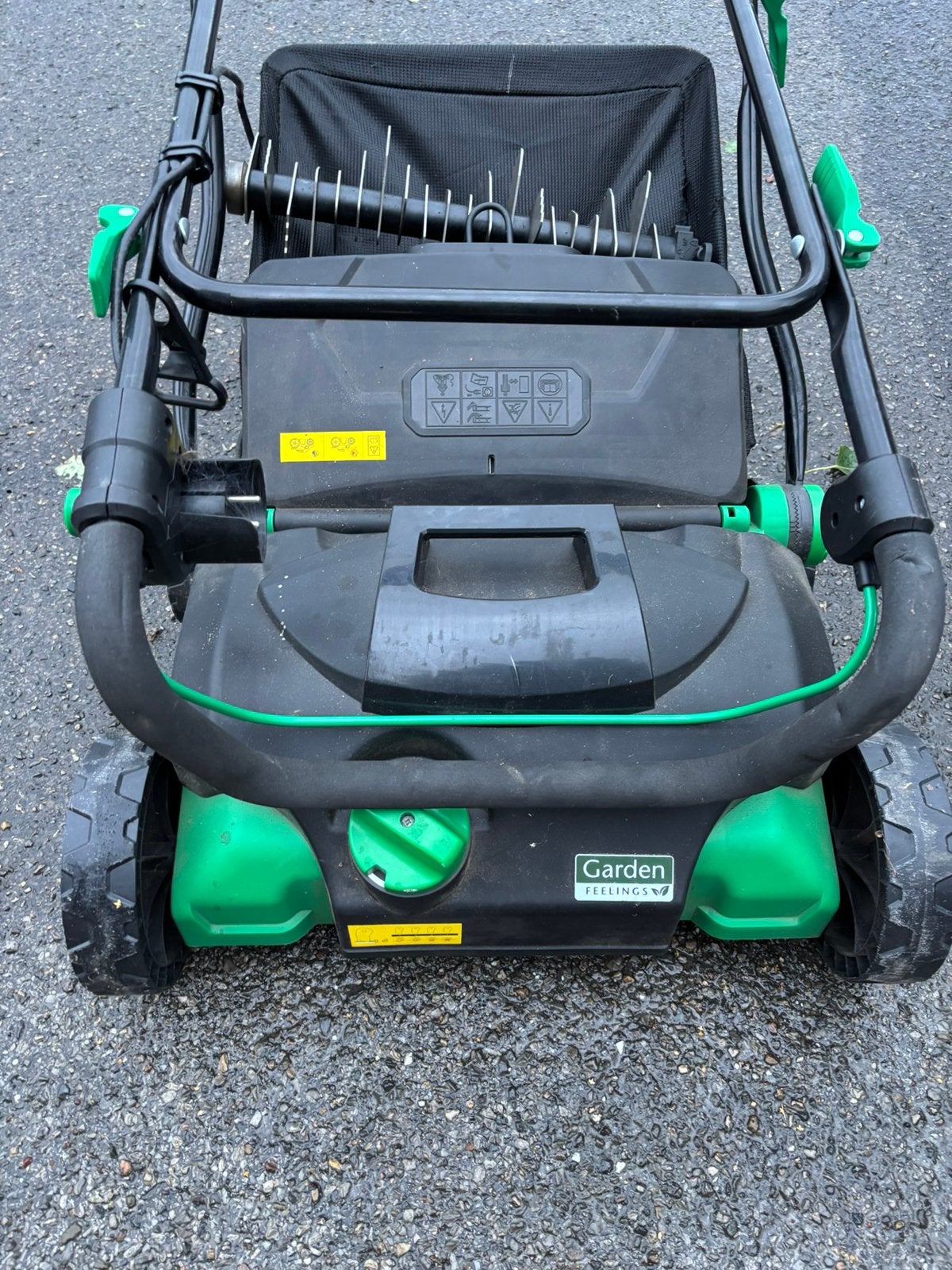 Verticuteer machine met extra mes, Ophalen, Zo goed als nieuw