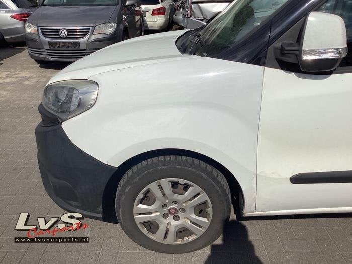 Scherm links-voor van een Fiat Doblo (249), Gebruikt, -, -, Ophalen of Verzenden