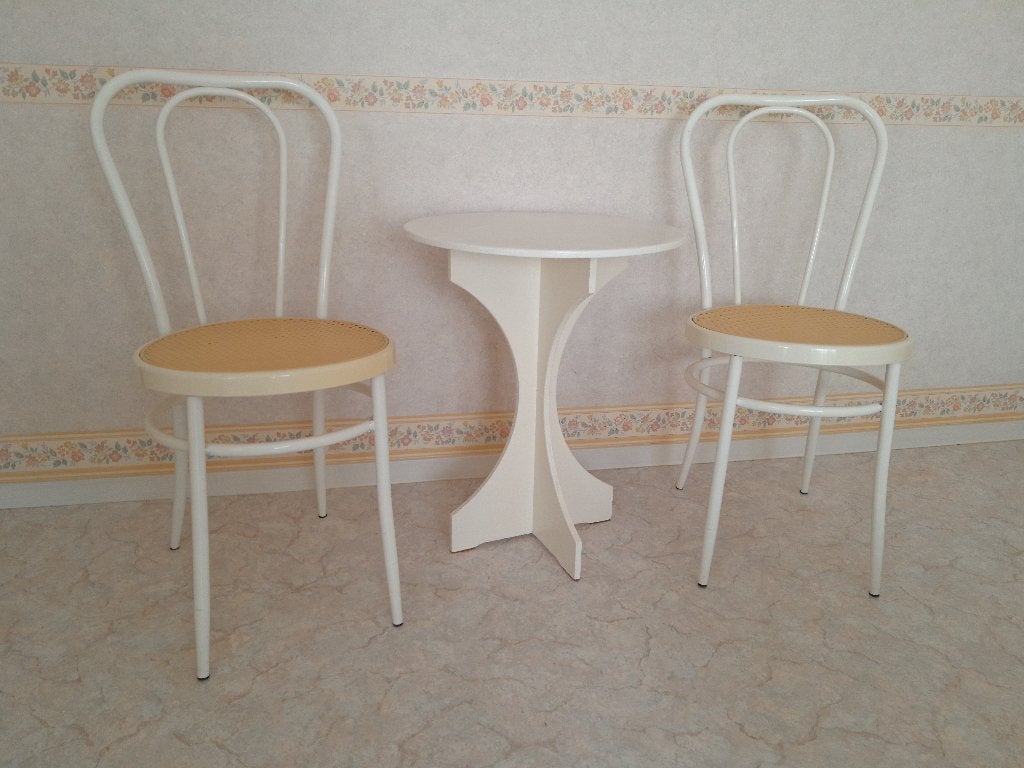 2 stoelen en tafeltje, Ophalen, Hout, Overige stijlen, Zo goed als nieuw