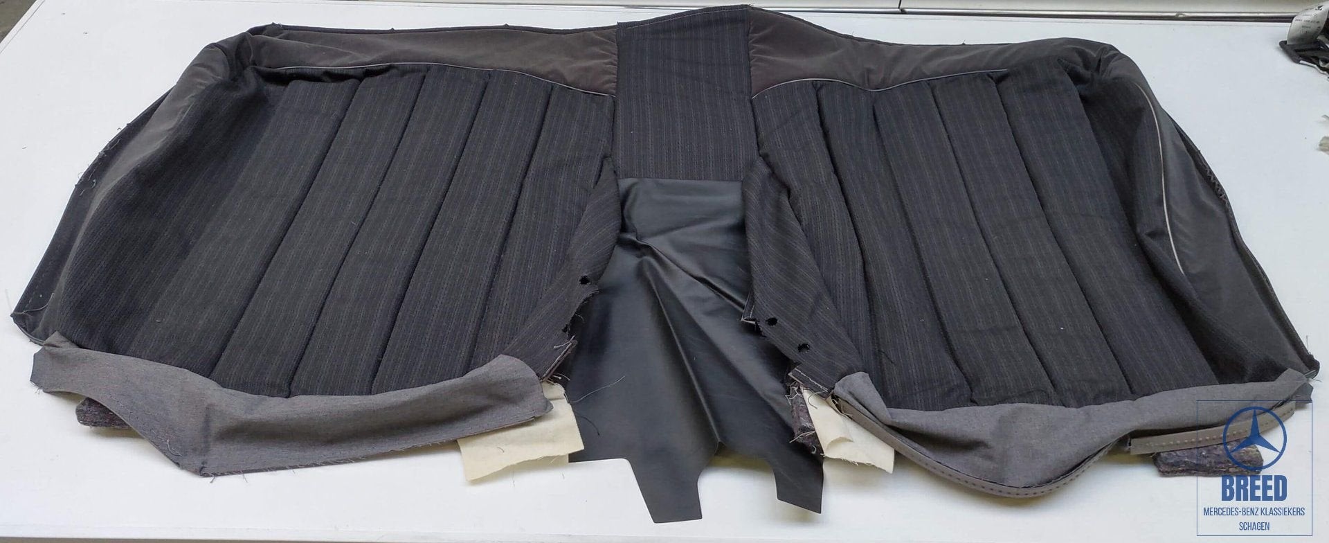 NOS bekledingshoes achterbank zwart voor Mercedes-Benz W124, -, Nieuw, Ophalen of Verzenden, -