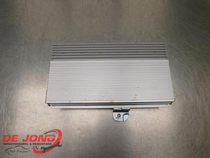 Amplificateur radio d'un Chrysler Voyager, 3 mois de garantie, Utilisé, -, -