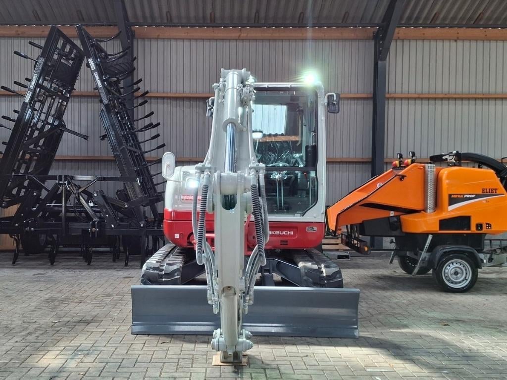 Takeuchi TB260, minigraver, minikraan, BJ2026, Nieuw., Ophalen, Zo goed als nieuw